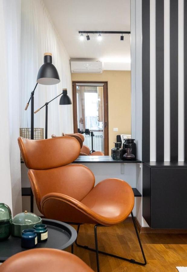 Wonderful Victorie Apartment Bucarest Esterno foto